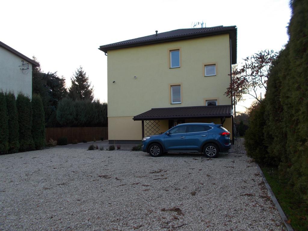 Willa Poniatowskiego Grodzisk Mazowiecki Exterior foto